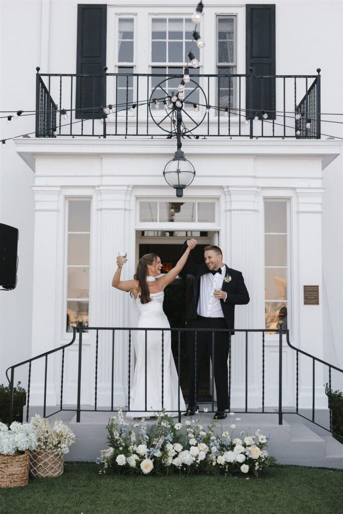 Seattle summer wedding reception at The Admiral's House