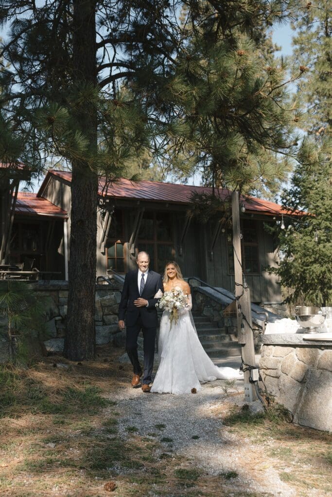 Sleeping Lady Resort wedding ceremony in Leavenworth