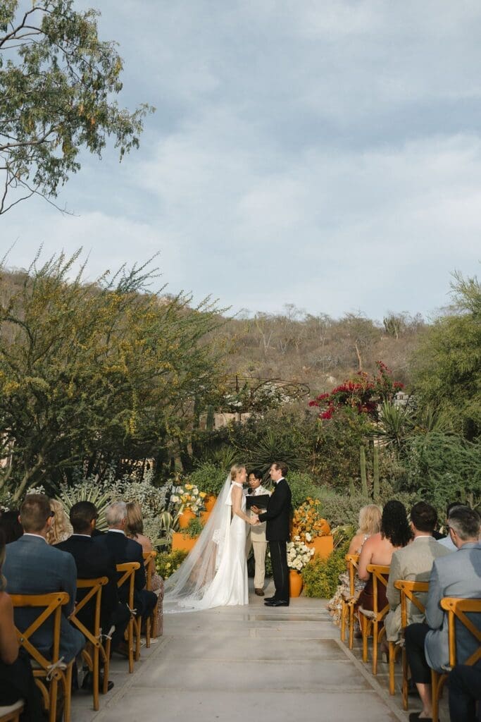 Stunning Acre wedding ceremony in Cabo