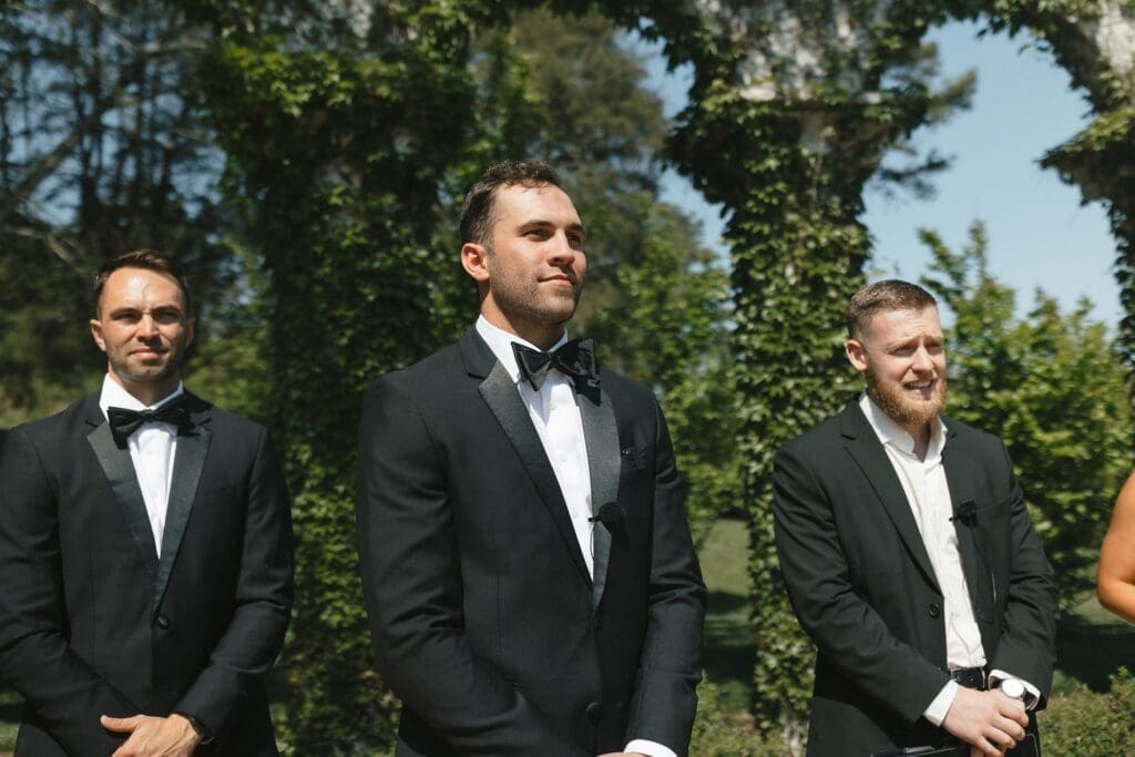 Spring wedding ceremony in Chattanooga, TN at Howe Farms