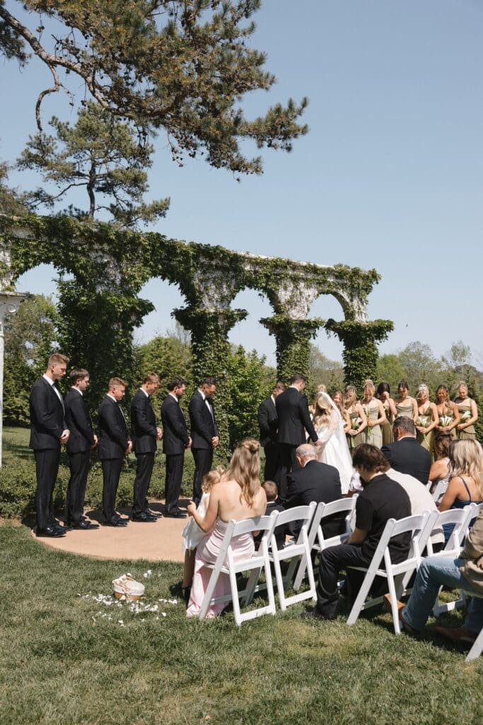 Spring wedding ceremony in Chattanooga, TN at Howe Farms