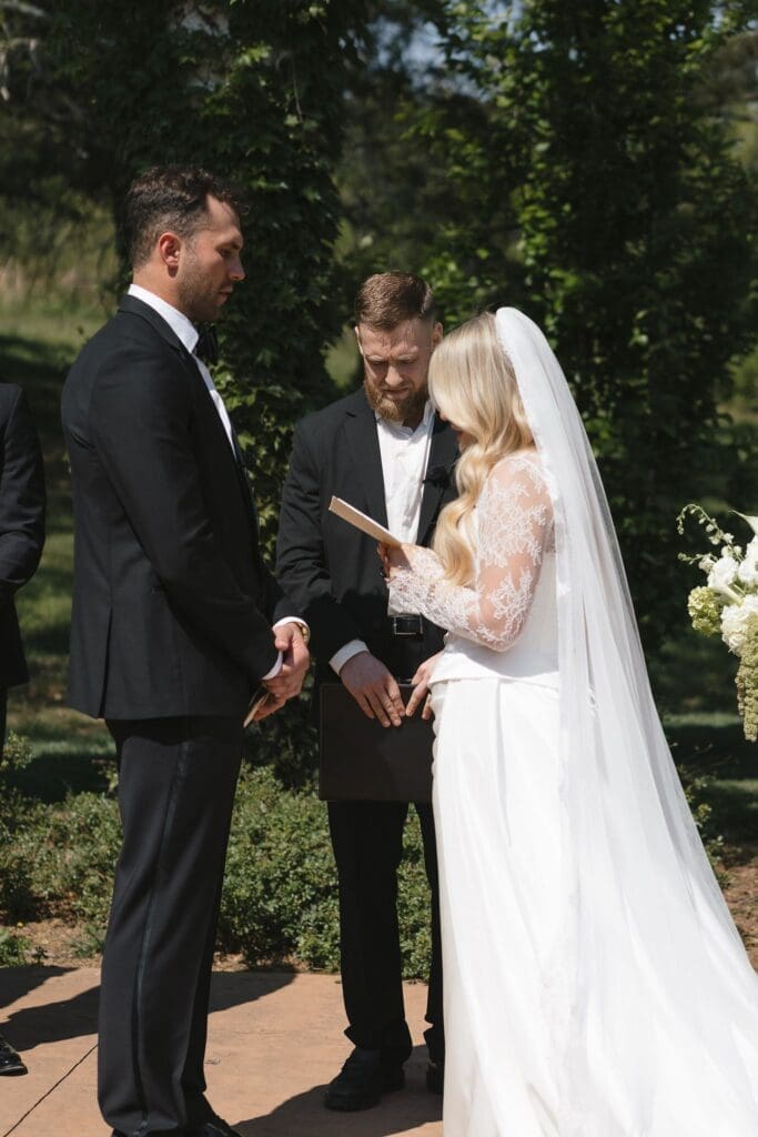 Spring wedding ceremony in Chattanooga, TN at Howe Farms