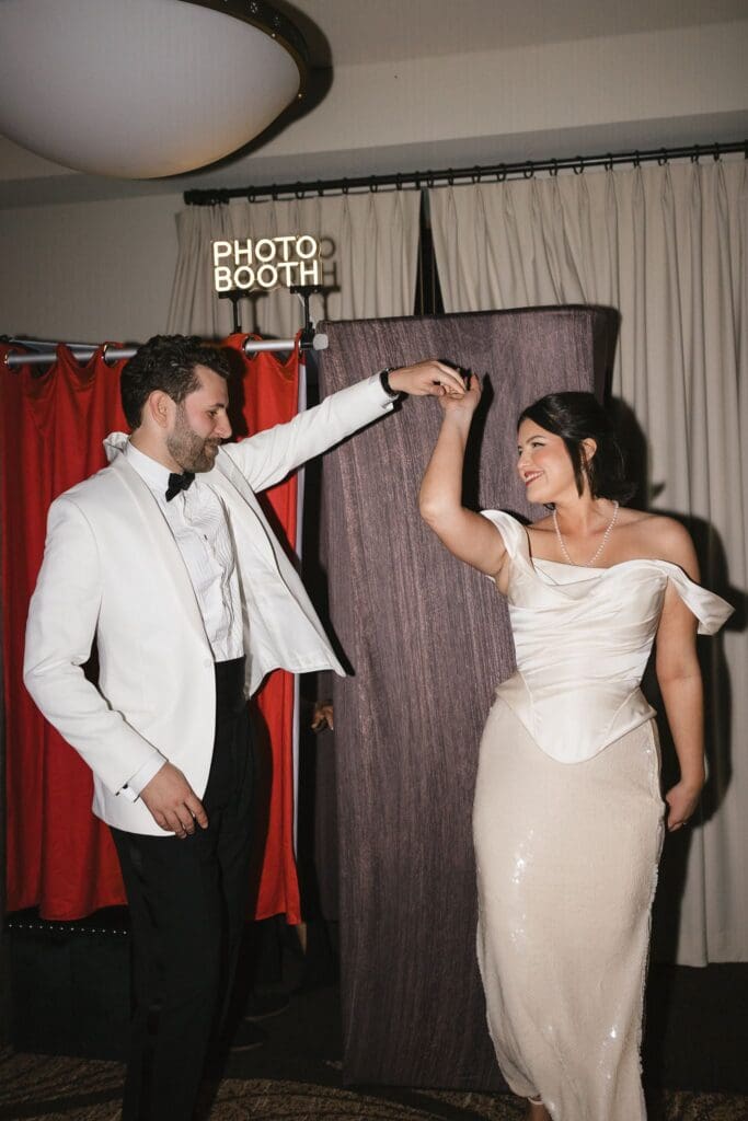 Wedding reception and party at The Lodge at St. Edward Park